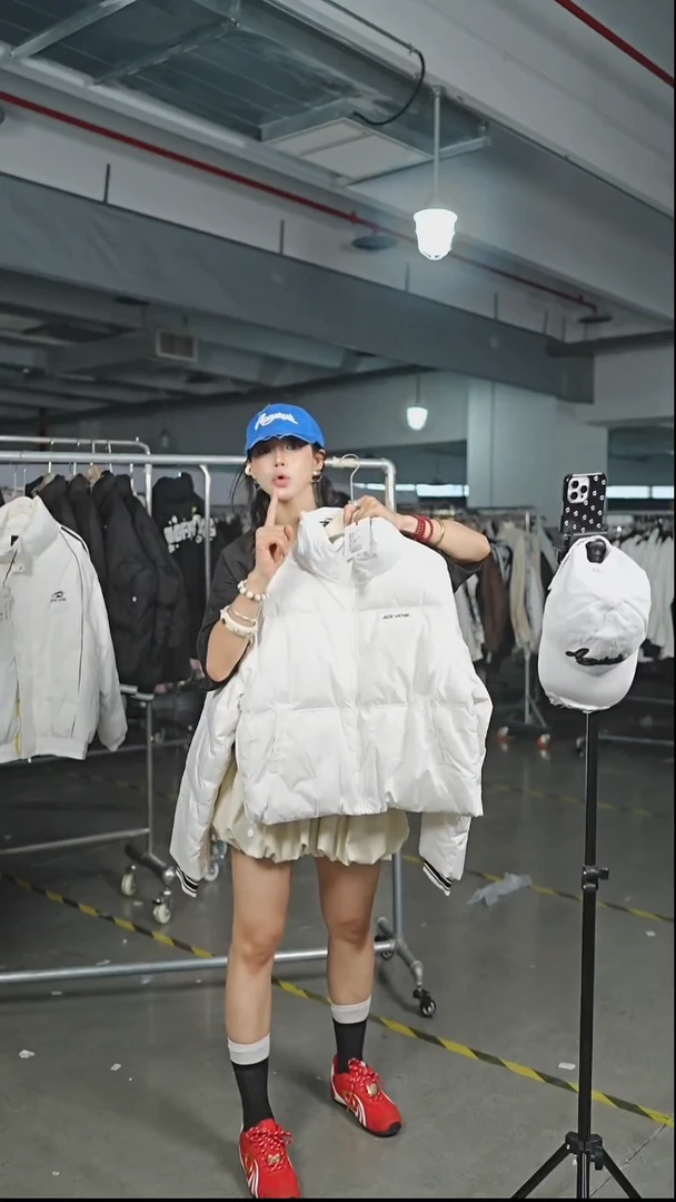 YKYB羽绒服短款M码