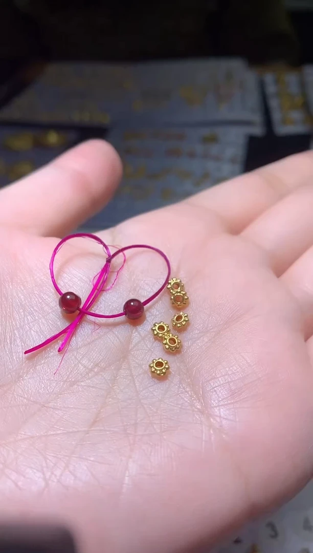 【闪购商品】石榴石成品足金镶嵌净货