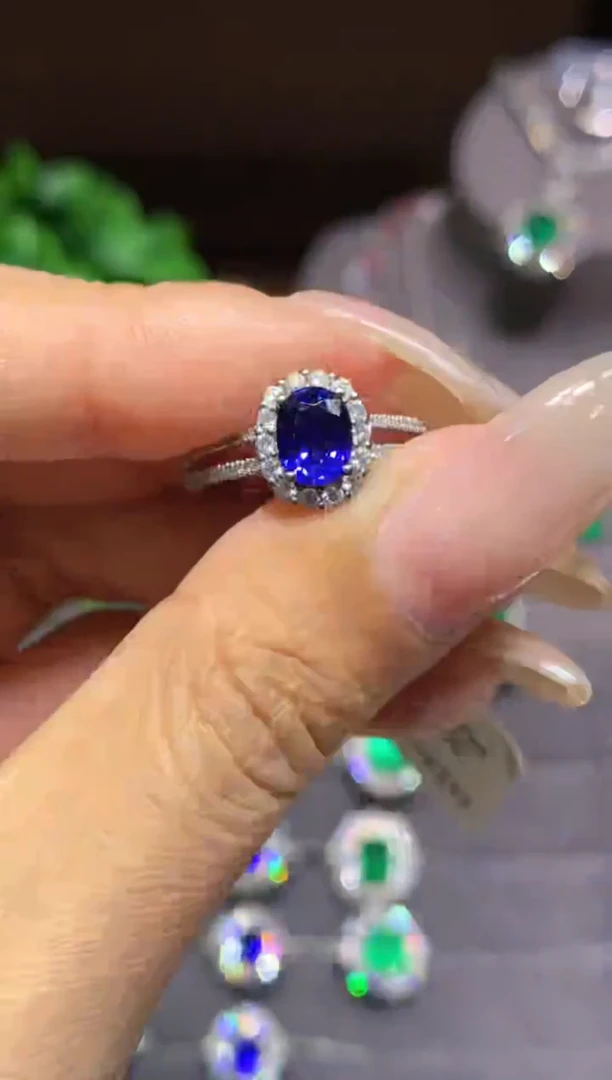 戒指蓝宝石18K金镶嵌1.19ct