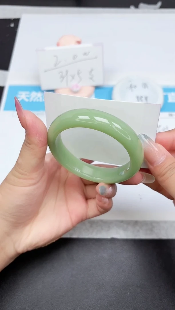 石英质玉手镯未镶嵌183-57