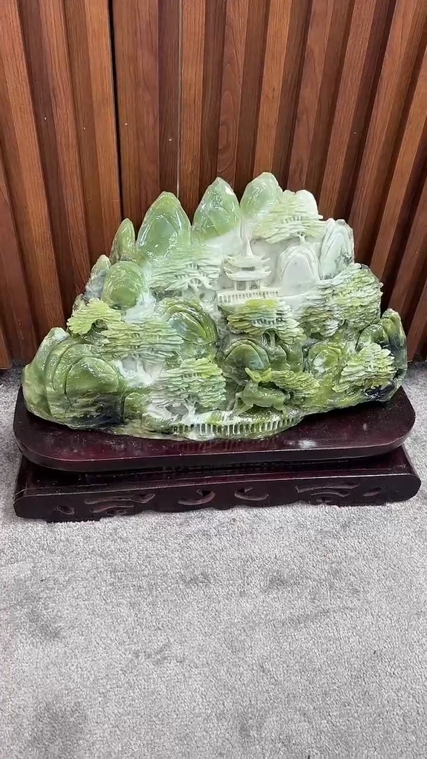未镶嵌蛇纹石玉（覆膜）珠宝奇石大山水