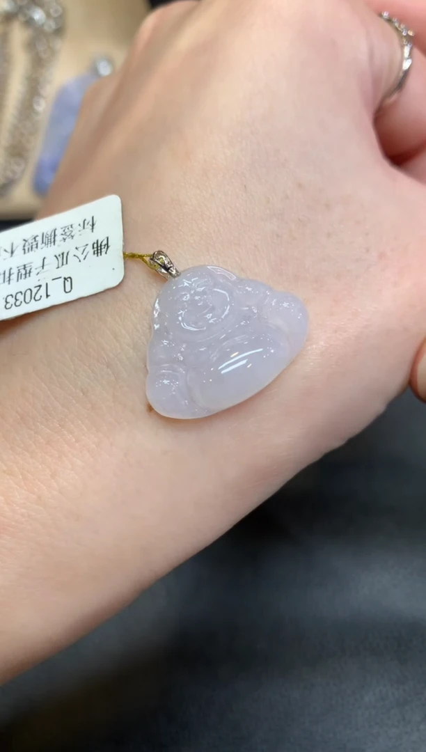 【闪购商品】翡翠颈饰18K金镶嵌佛公【无服务费】