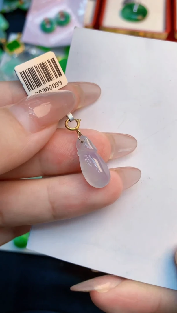 翡翠未镶嵌吊坠(不含链)1