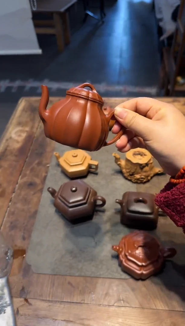 茶壶紫砂以***在水仙 朱泥