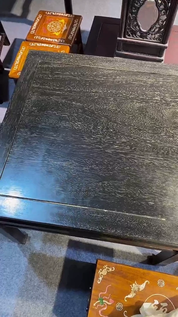 木海**翁紫檀木雕一物一拍