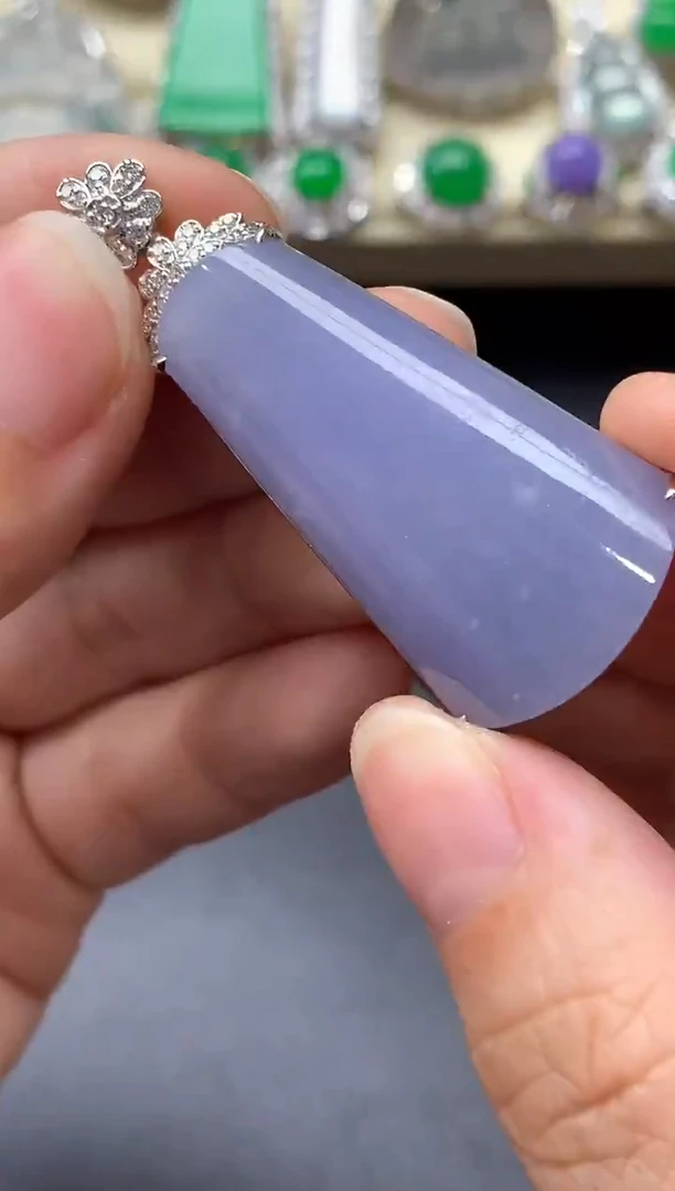 颈饰18K金镶嵌翡翠李***子584-中国好珍宝