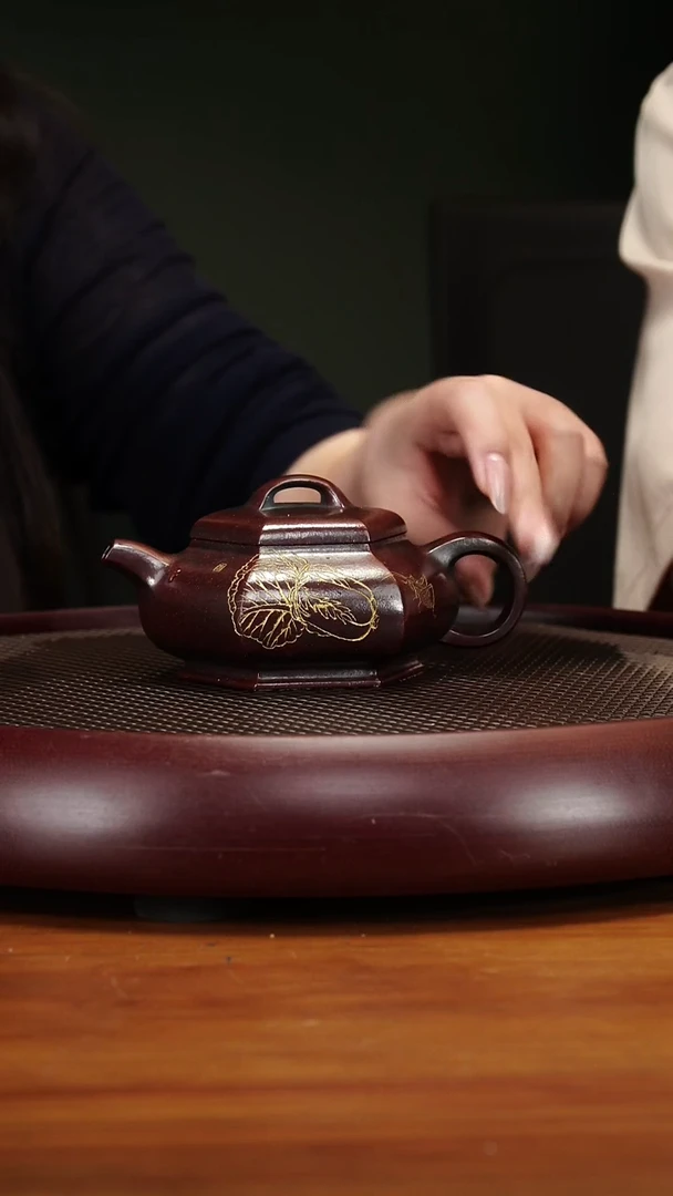 茶壶紫砂47WZG六方居士明红砂230cc