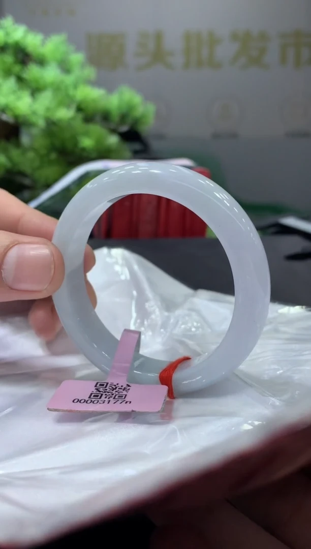 未镶嵌手镯翡翠翡翠手镯