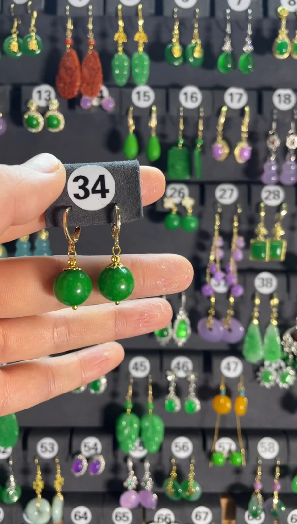 【闪购商品】翡翠颈饰银S925镶嵌34...