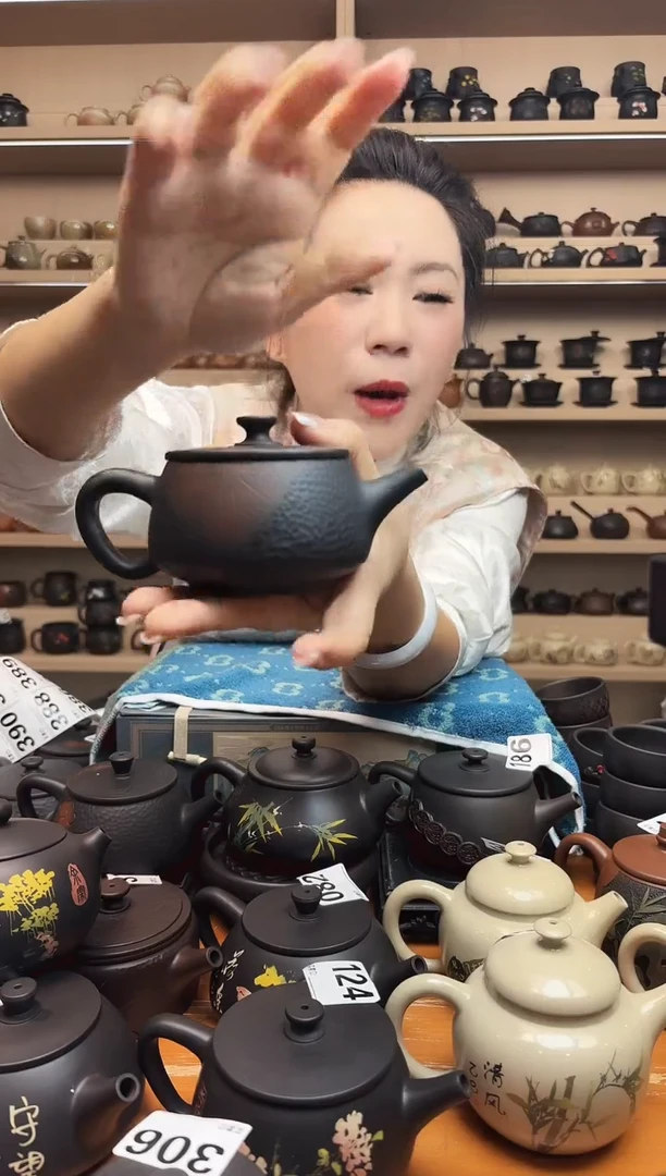 壶瑕疵 锤纹菩提纹汉瓦壶200cc   307