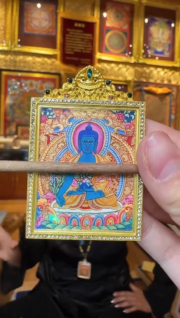 吊坠药老师---热贡纯手绘