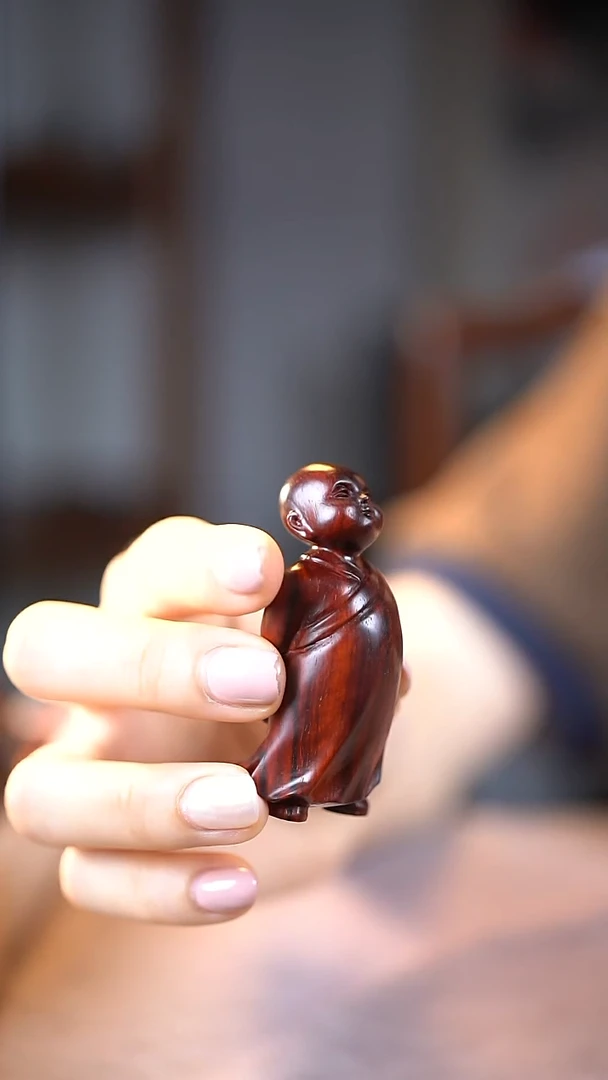 檀香紫檀（小叶紫檀）沙弥