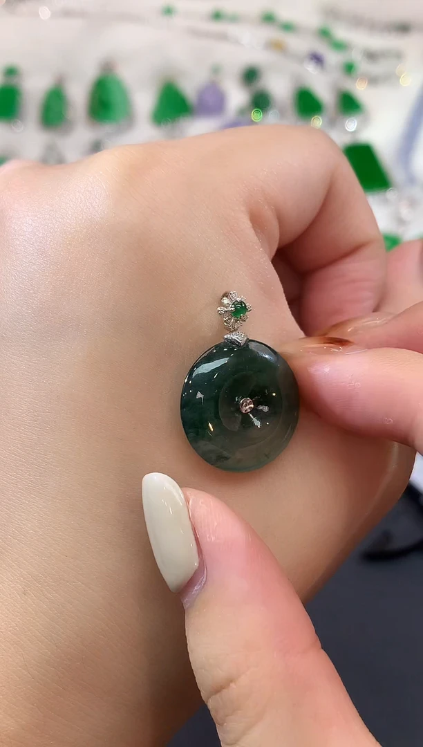 颈饰18K金镶嵌翡翠17-吊坠