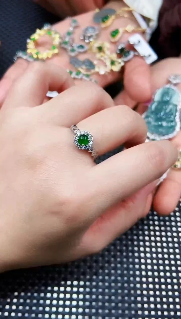 【闪购商品】翡翠戒指未镶嵌11111111