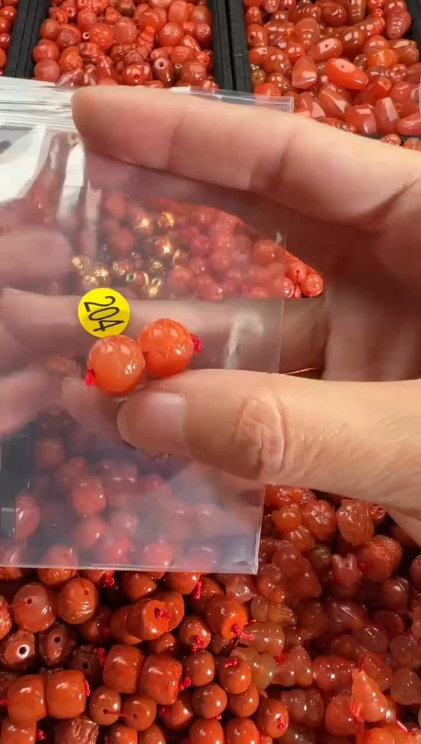 【闪购商品】南红玛瑙颈饰未镶嵌1