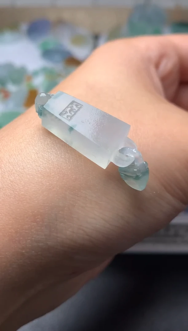 定制翡翠未镶嵌毛货