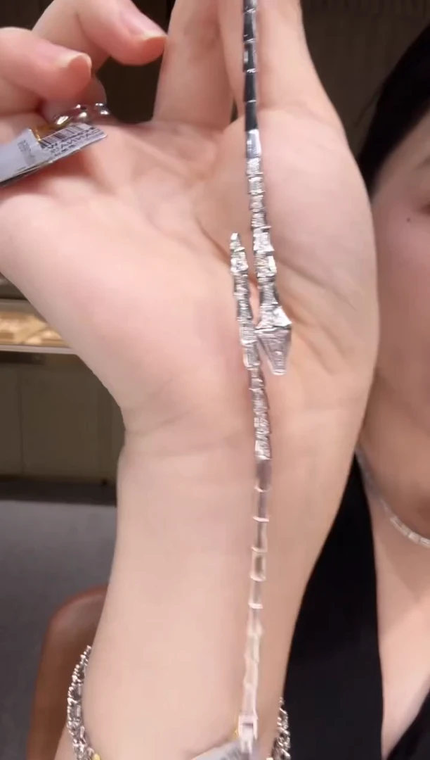 铂Pt950镶嵌手链钻石蛇手链