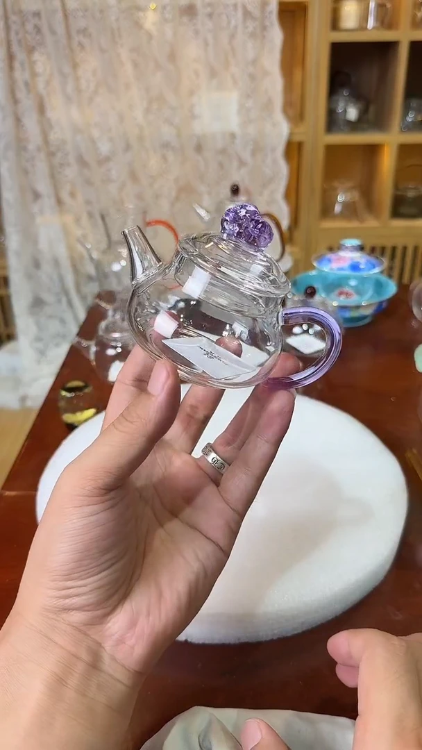 小枣公杯红色。。。。。