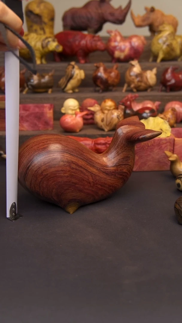 交趾黄檀（大红酸枝）绒毛黄檀特大鲸鱼