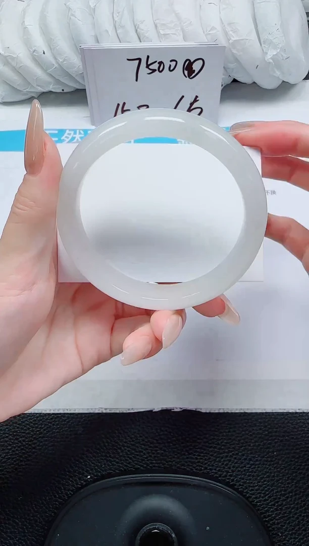 未镶嵌手镯石英质玉107-62/63