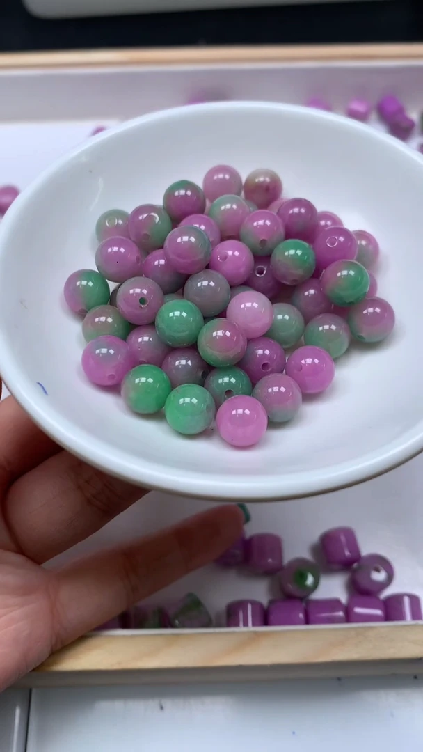 未镶嵌散珠石英岩玉E78 春 彩 玉8mm25颗8元