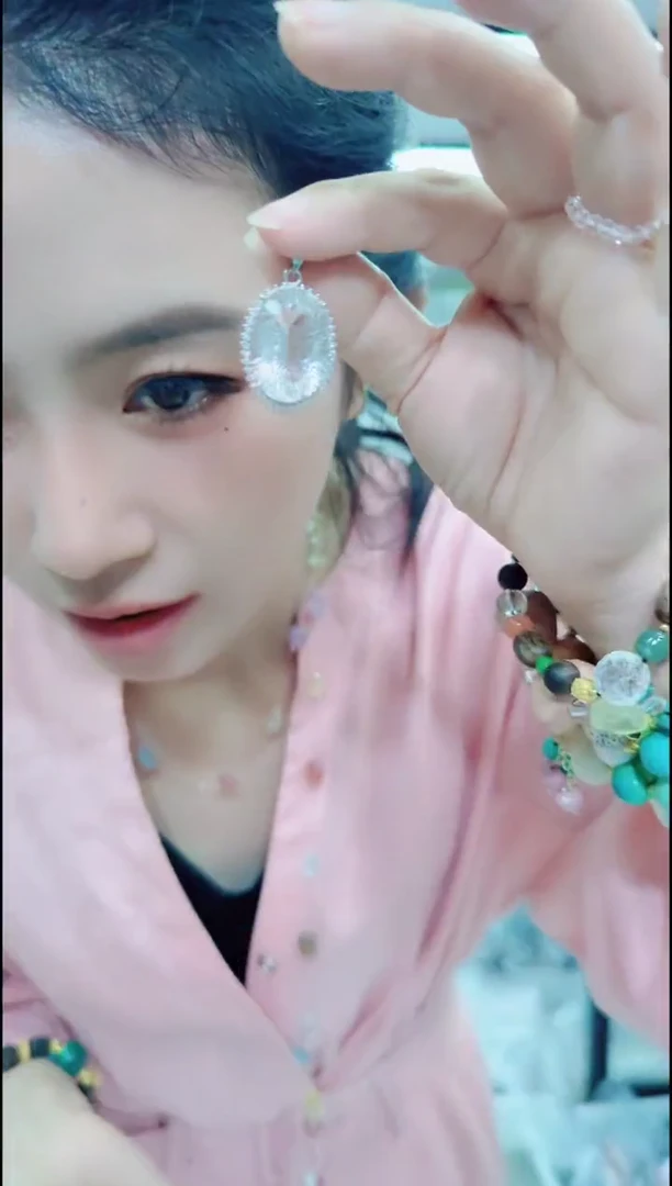 合金颈饰水晶29126白水晶切割吊坠