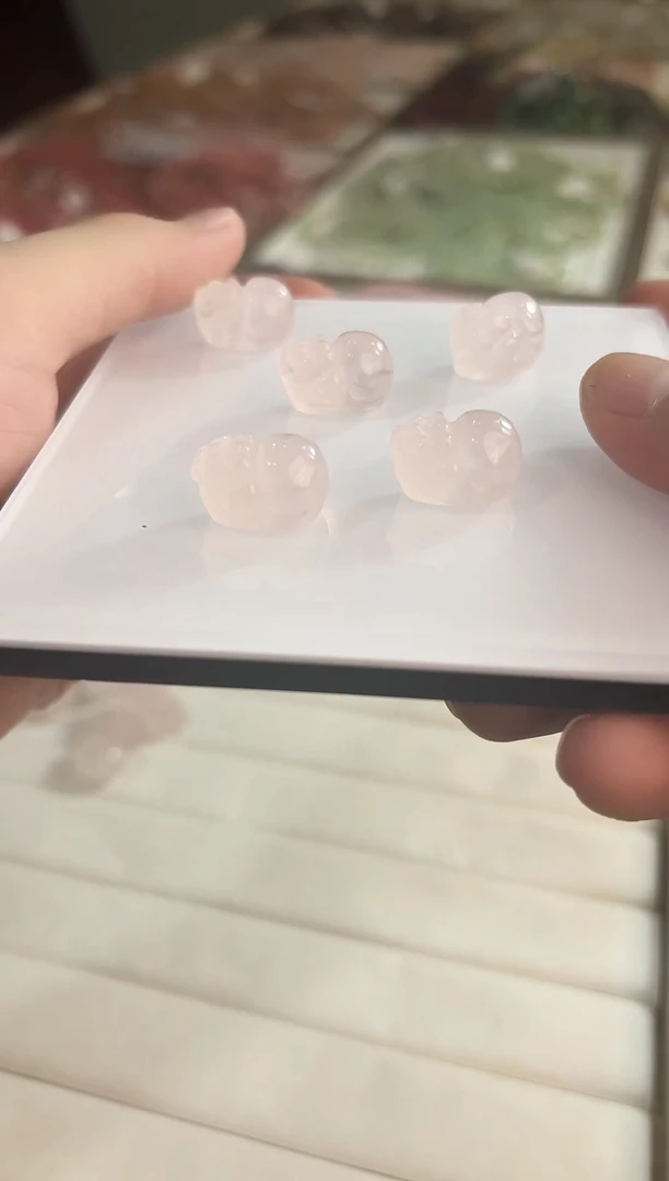 未镶嵌手链水晶配件马粉12*18（多样性发一）