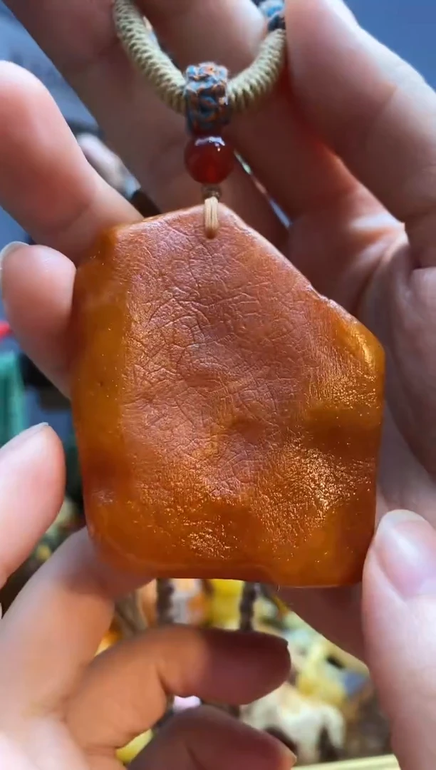 琥珀颈饰未镶嵌吊坠