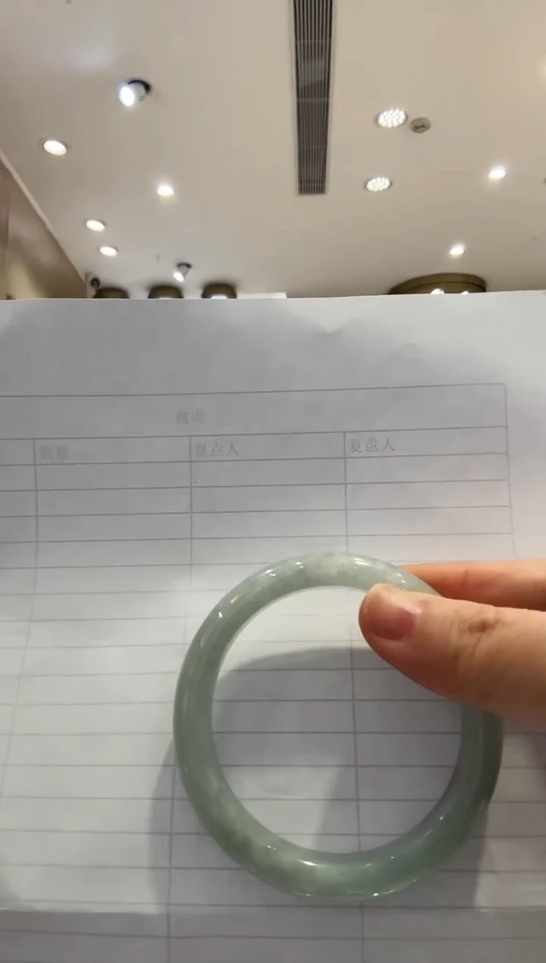 翡翠手镯未镶嵌51