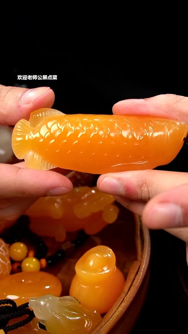 印尼石金龙鱼手把件