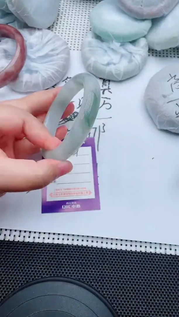未镶嵌手镯石英质玉121-60-61