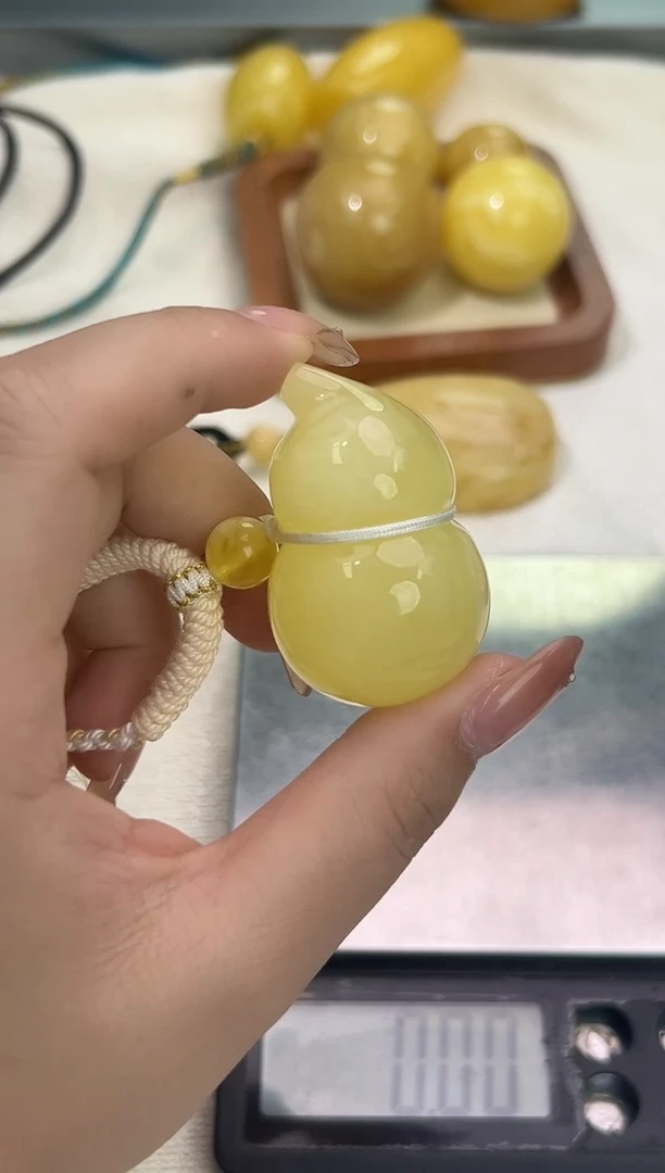 裸石琥珀未镶嵌琥珀蜜蜡吊坠
