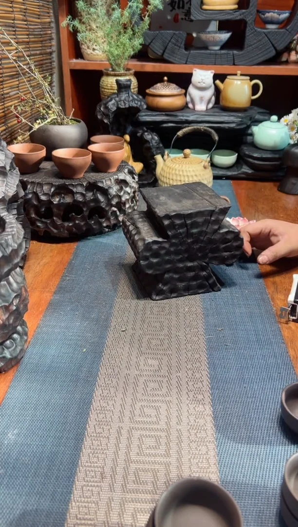 【闪购商品】香樟木木雕一物一拍