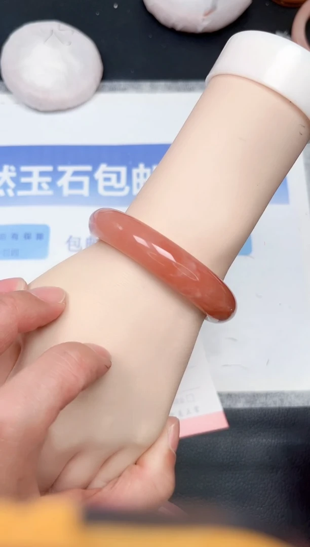 未镶嵌手镯石英质玉164-56