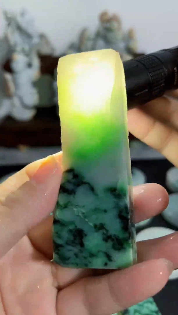 未镶嵌挂件翡翠321