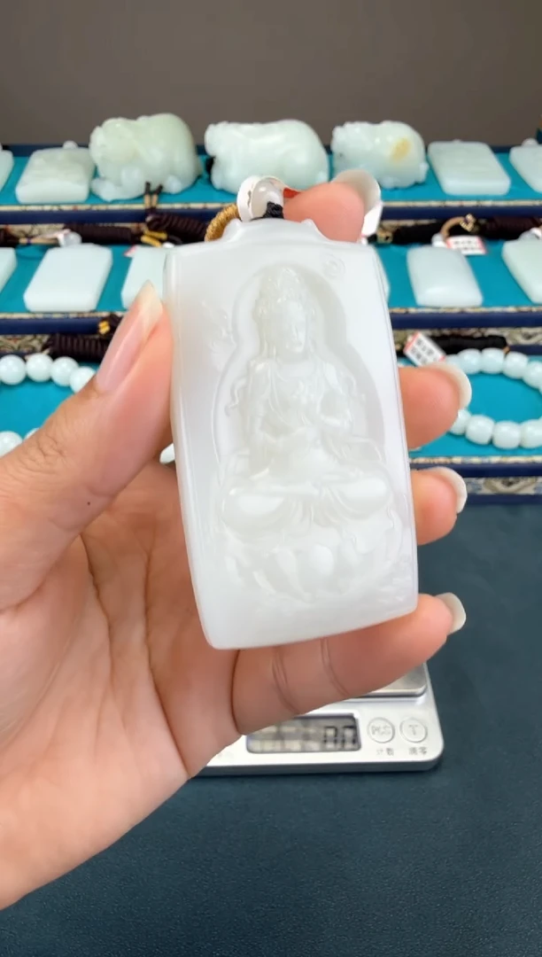 颈饰未镶嵌和田玉1