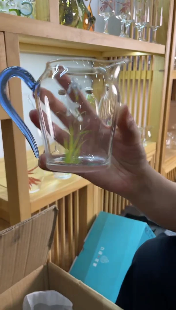 九河思明公杯蓝色兰花