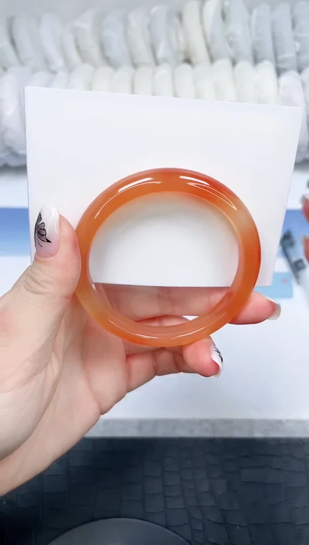 【闪购商品】石英质玉手镯未镶嵌239-53