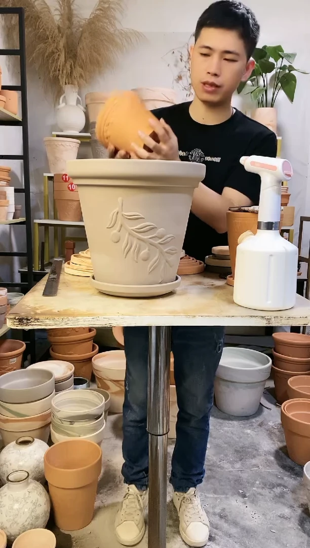 30*27灰陶巴洛克 1盆1托