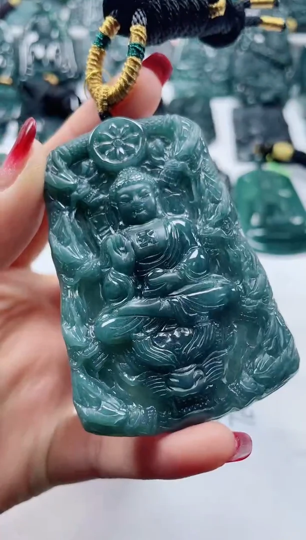 【闪购商品】翡翠颈饰未镶嵌