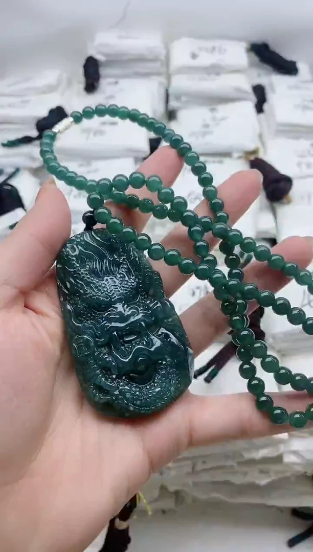 颈饰未镶嵌翡翠8