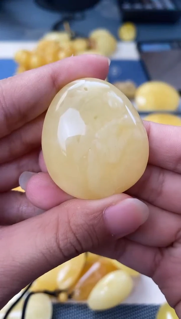 未镶嵌琥珀裸石天然琥珀蜜蜡