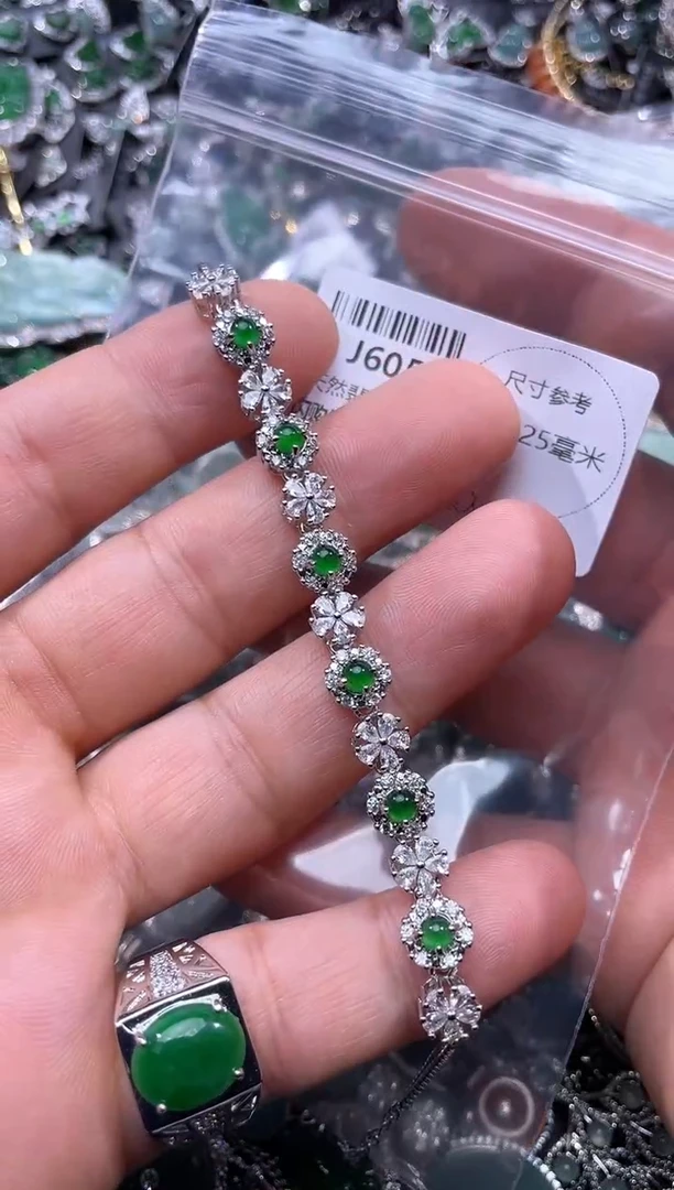 【闪购商品】翡翠颈饰未镶嵌J605手链