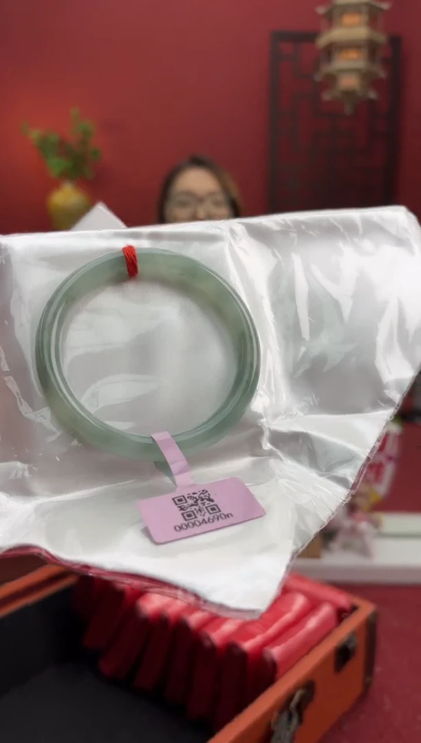 未镶嵌手镯（圆镯）翡翠翡翠手镯17