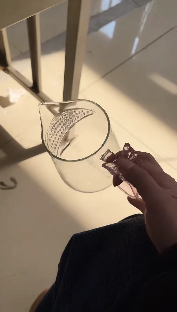 有机玻璃蝴蝶公道杯