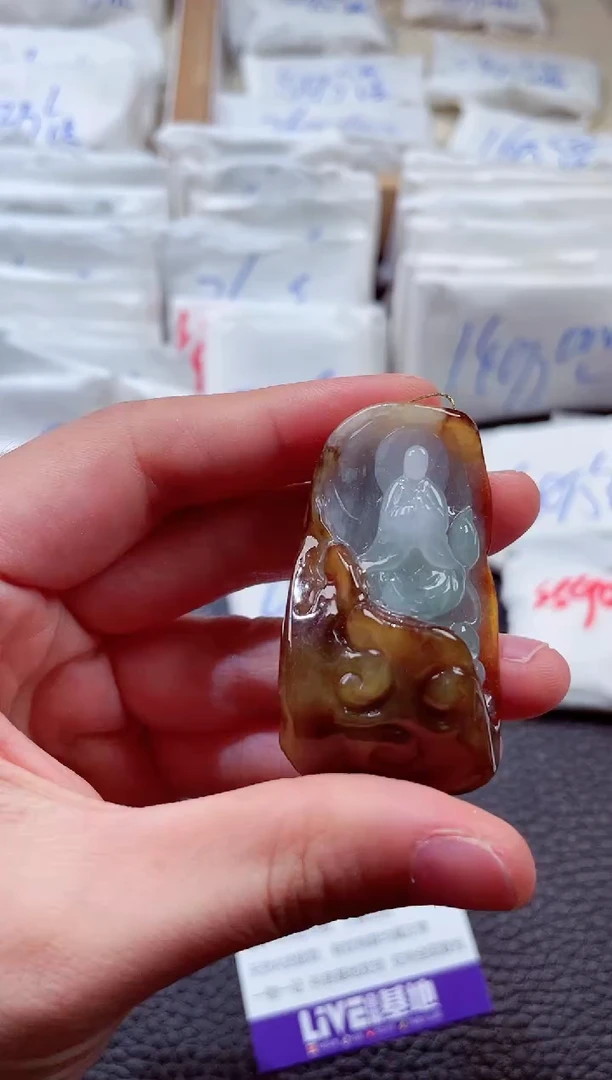 翡翠未镶嵌颈饰00000500