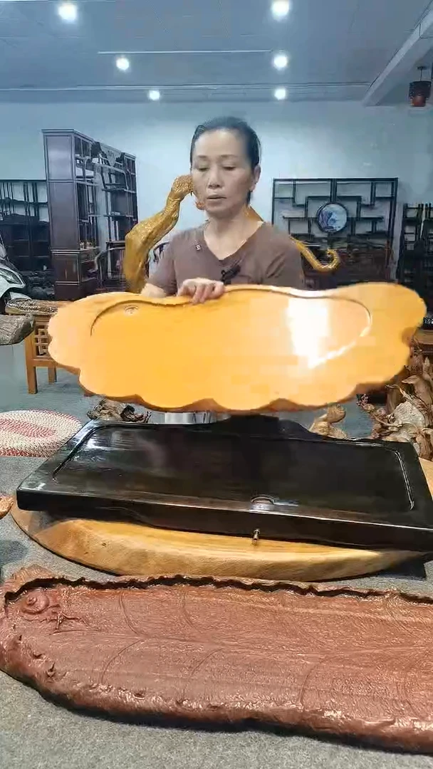 木归****年大叶金丝楠木，茶盘，两个