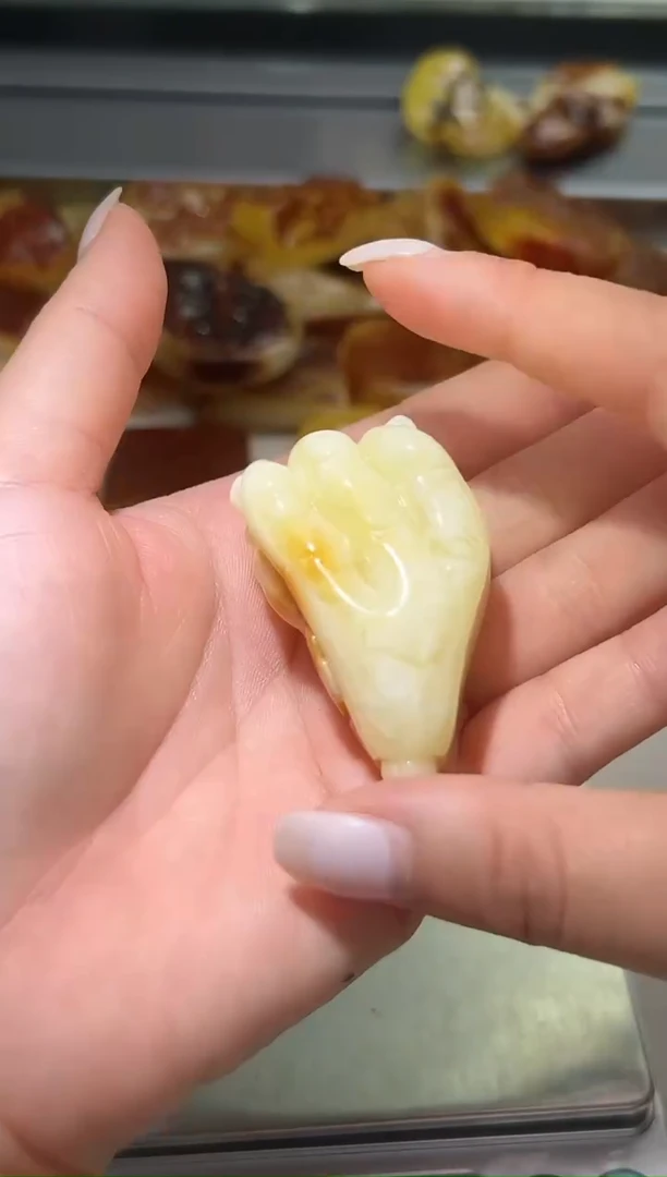 裸石琥珀未镶嵌琥珀蜜蜡吊坠