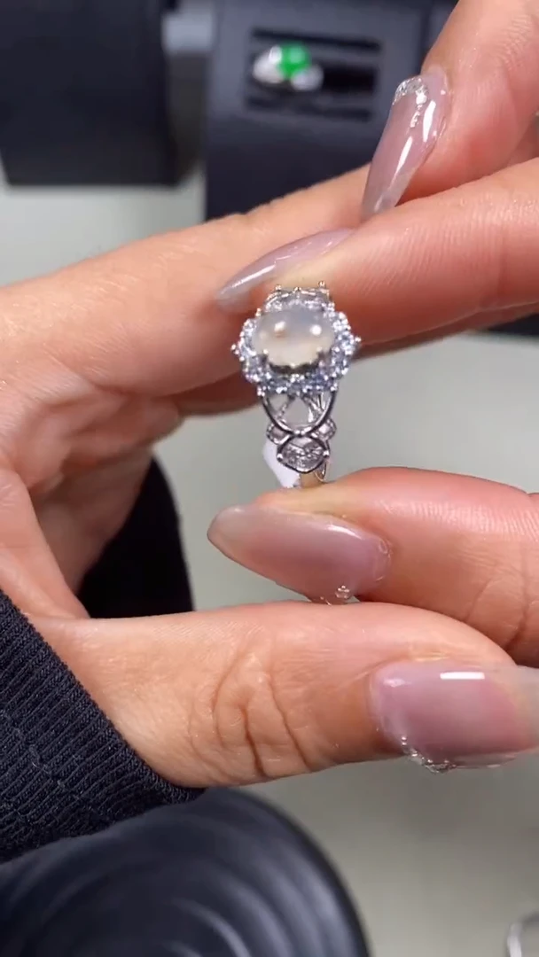 【闪购商品】翡翠戒指银S925镶嵌9687