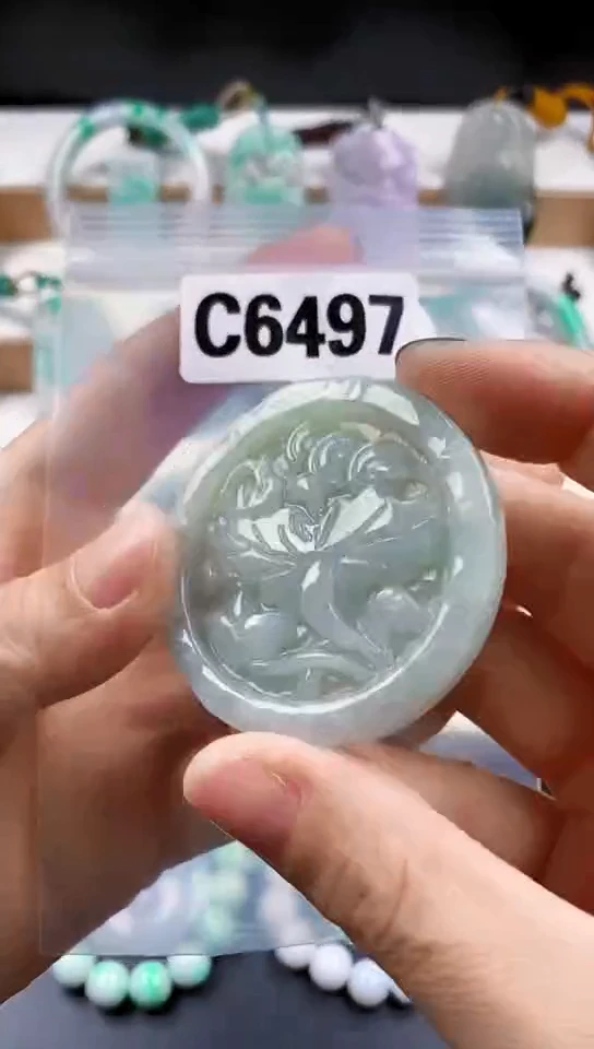 颈饰未镶嵌翡翠天然翡翠吊坠挂件